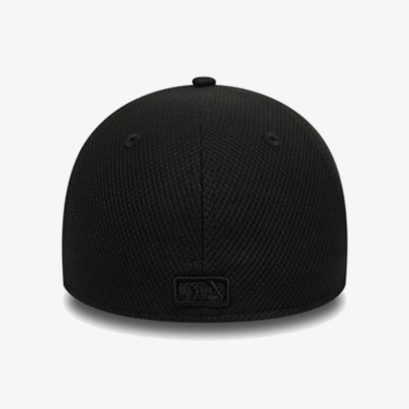 New Era Kapele DIAMOND ERA ESSENTIAL 39THIRTY 