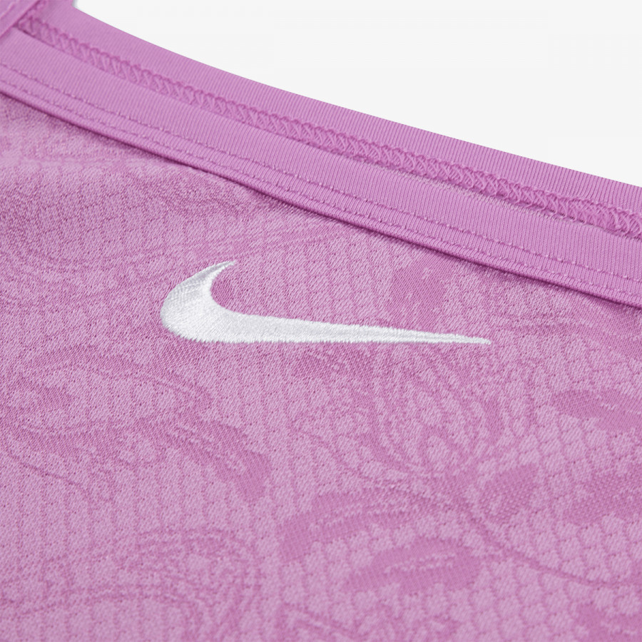 Nike Fustane Move With Nature 