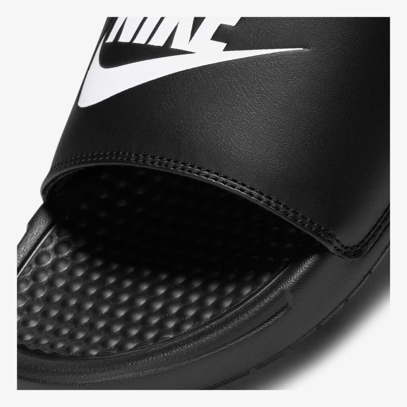 Nike Shapka Benassi JDI 