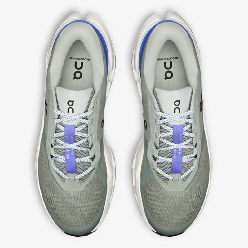 On Atlete Cloudrunner 3 