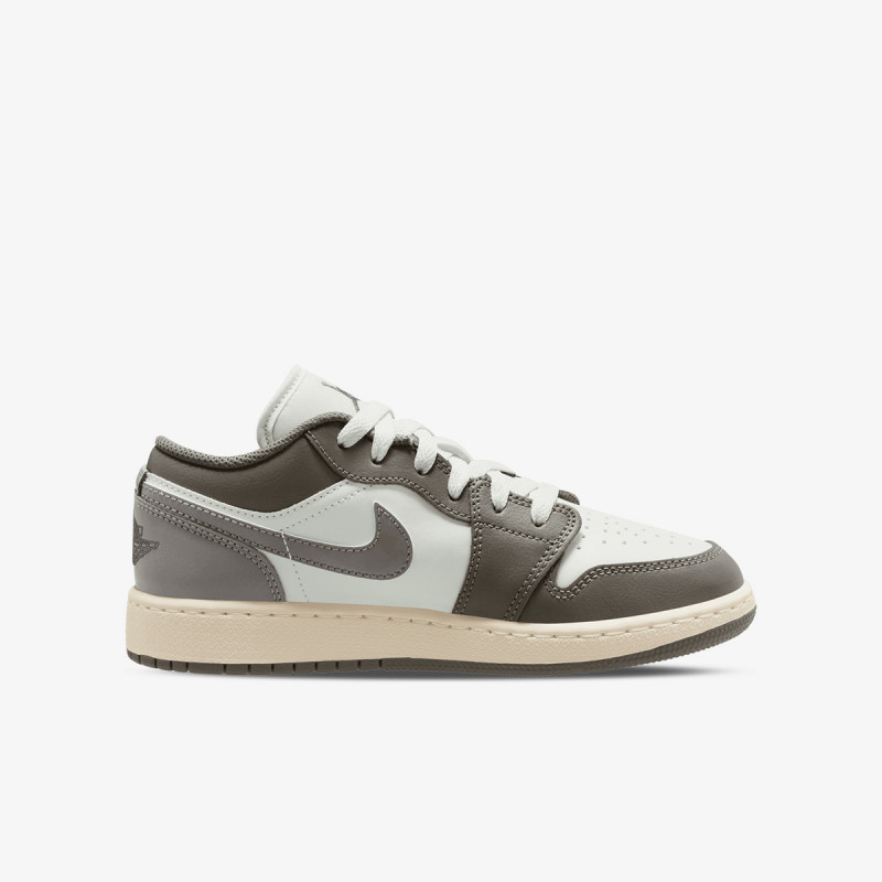 Nike Atlete Air Jordan 1 Low 