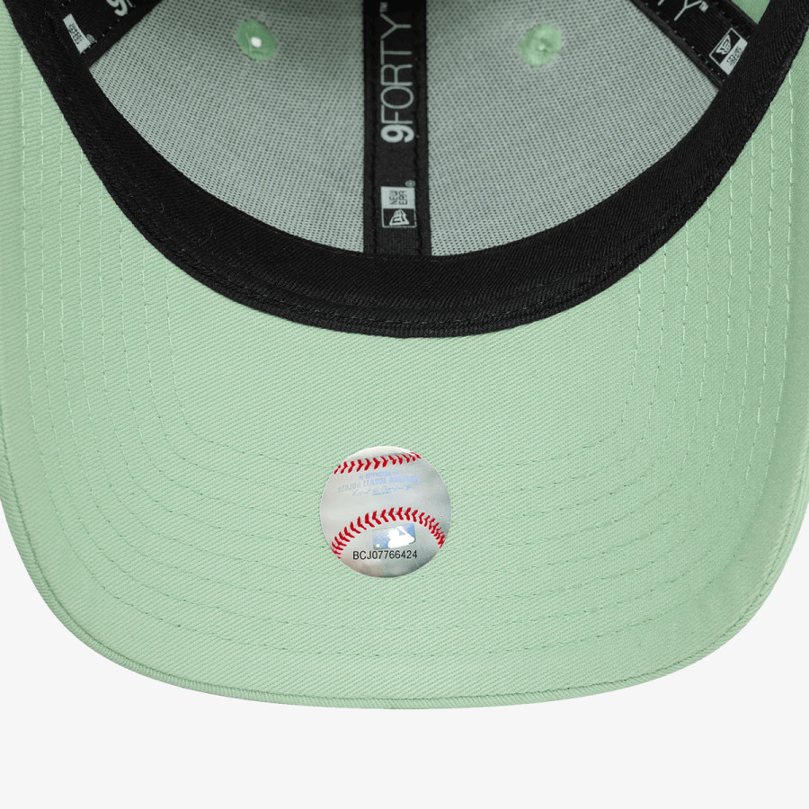 New Era Kapele WMNS LEAGUE ESS 9FORTY NEYYAN  PMGPMG 