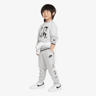 Nike Tuta Outside the lines 