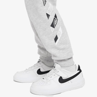 Nike Tuta Outside the lines 