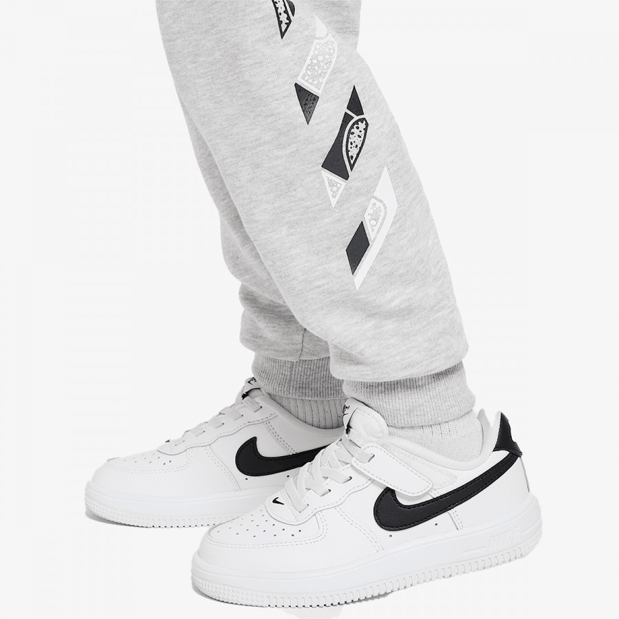 Nike Tuta Outside the lines 