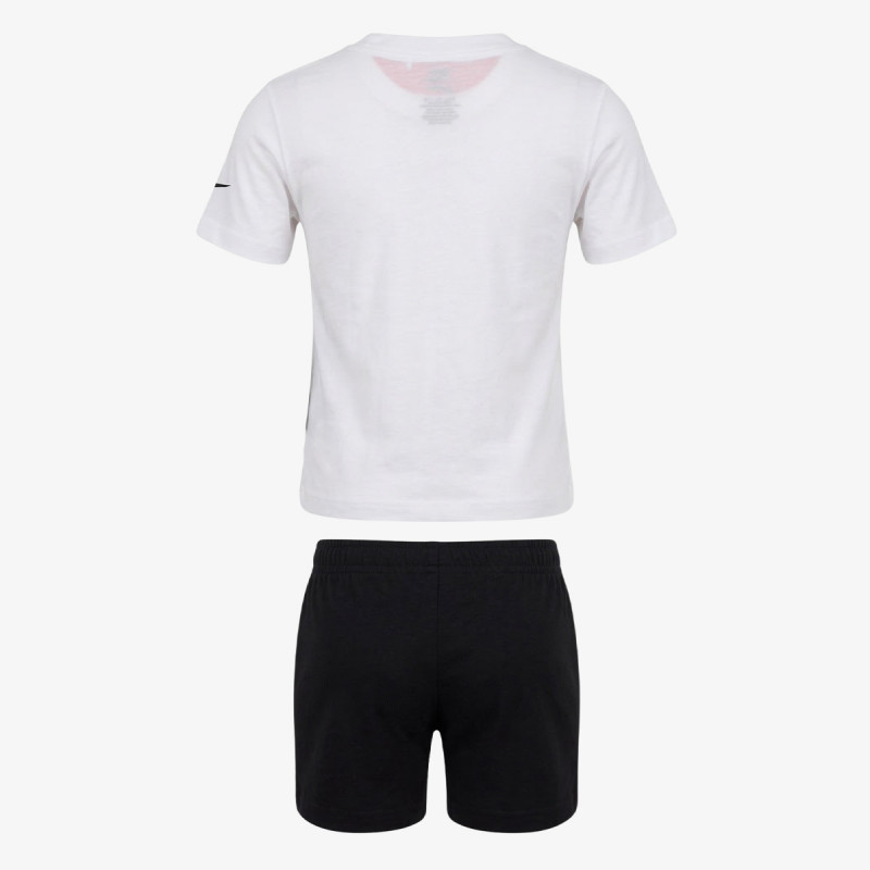 Nike Pantallona të shkurtra dhe bluza Collage 