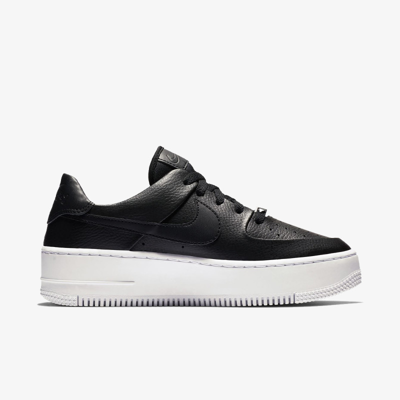 Nike Atlete Air Force 1 Sage Low 