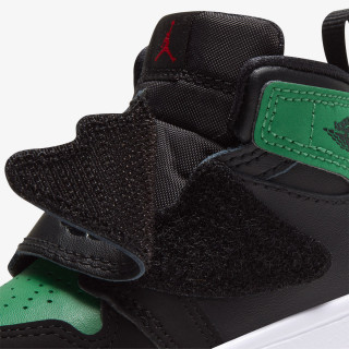 Nike Atlete SKY JORDAN 1 BT 