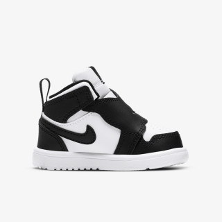 Nike Atlete SKY JORDAN 1 BT 