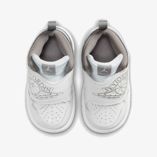 Nike Atlete SKY JORDAN 1 BT 