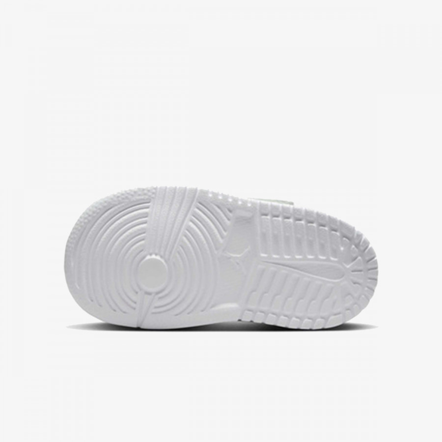 Nike Atlete SKY JORDAN 1 BT 