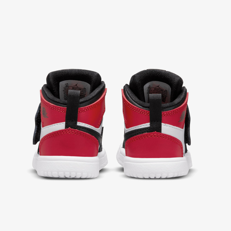 Nike Atlete SKY JORDAN 1 BT
