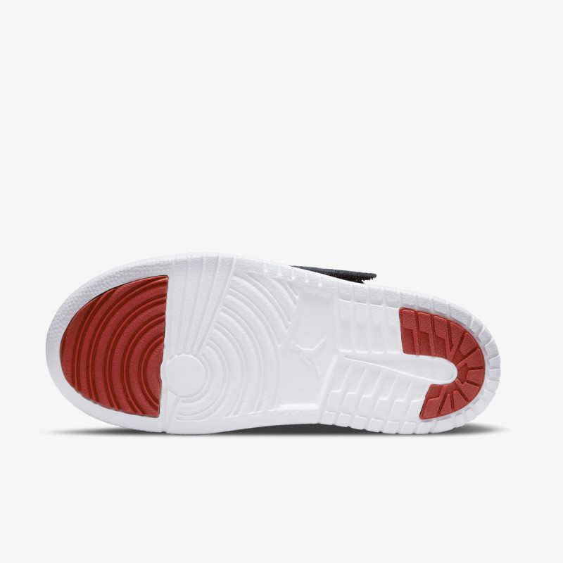 Nike Atlete SKY JORDAN 1 BT