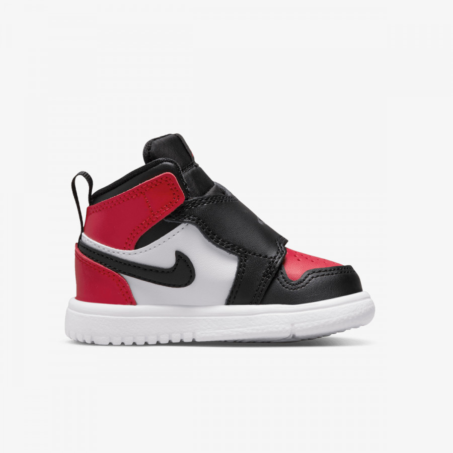 Nike Atlete SKY JORDAN 1 BT