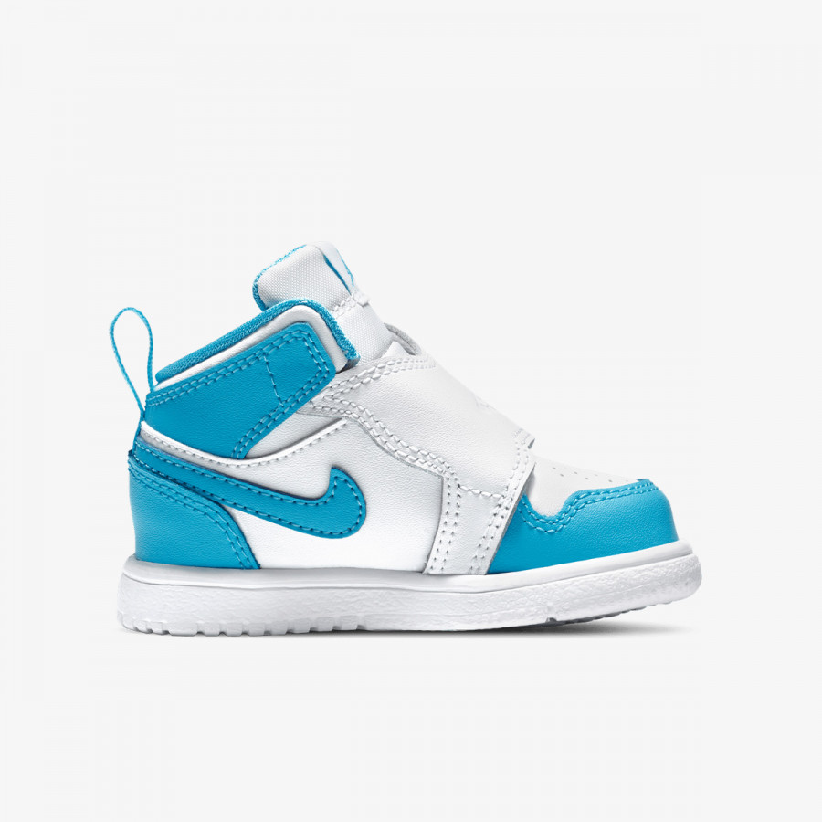 Nike Atlete SKY JORDAN 1 BT 