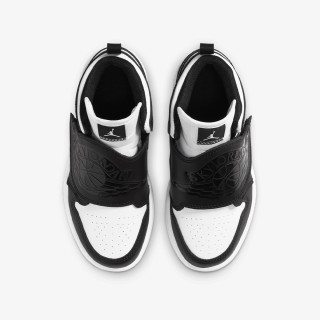 Nike Atlete SKY JORDAN 1 BP 