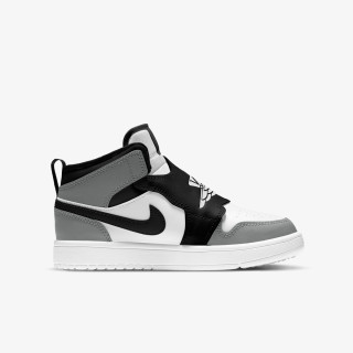 Nike Atlete SKY JORDAN 1 BP 