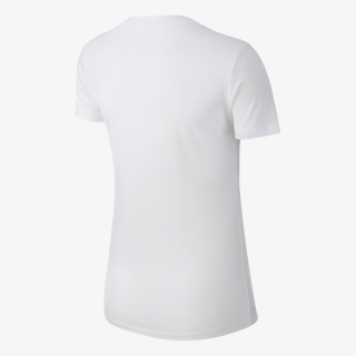 Nike Produkte Sportswear Essential 