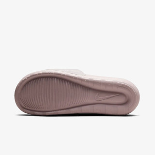 Nike Shapka W NIKE VICTORI ONE SLIDE 