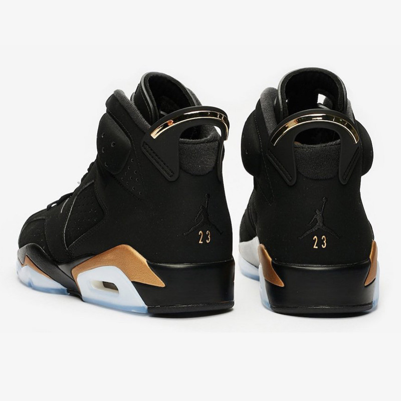Jordan 6 cena store