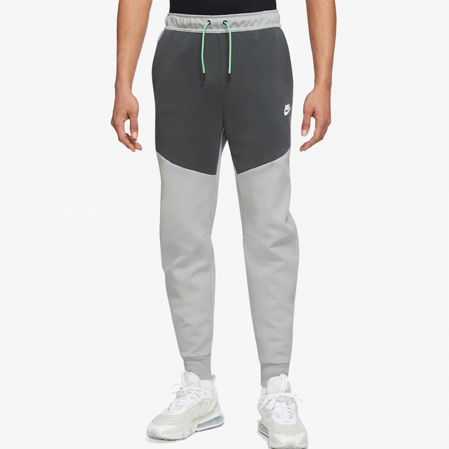 Nike Produkte Sportswear Tech 