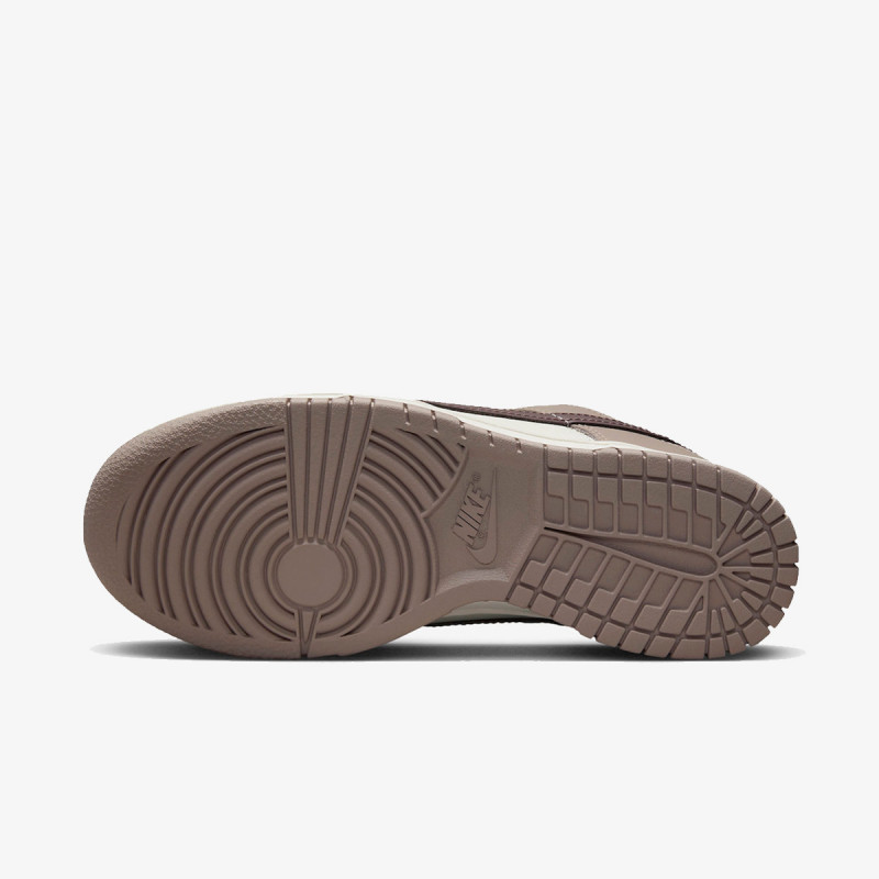 Nike Atlete Dunk Low 