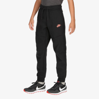 Nike Produkte Sportswear Tech Fleece 