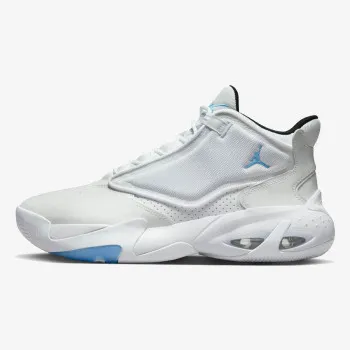 NIKE Atlete Jordan Max Aura 4 