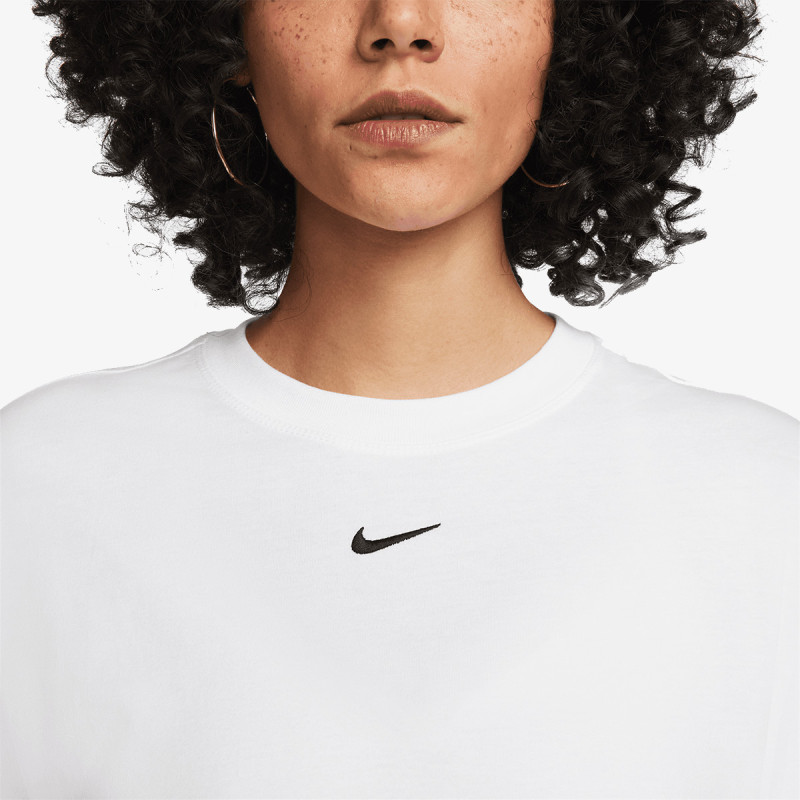 Produkte Sportswear Essentials 