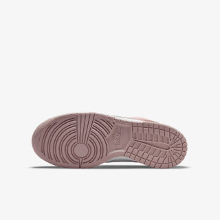 Nike Atlete Dunk Low 