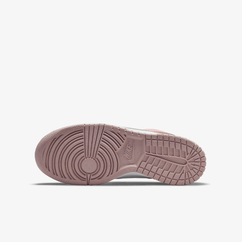 Nike Atlete Dunk Low 