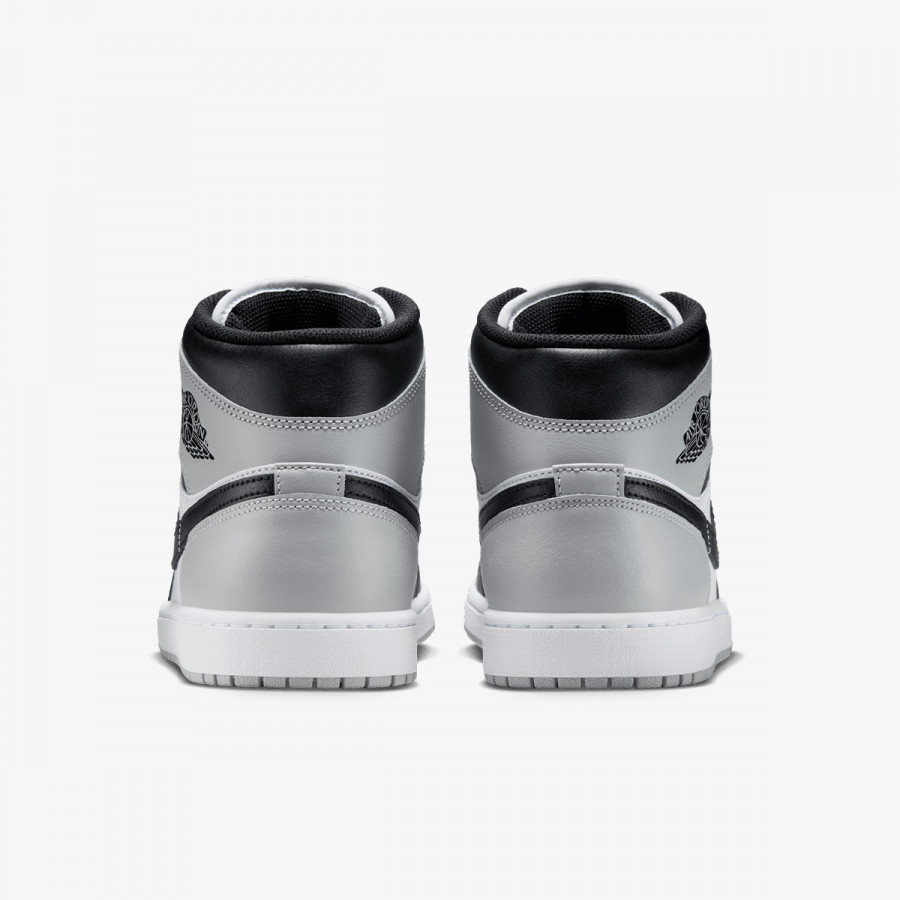 Nike Atlete AIR JORDAN 1 MID 