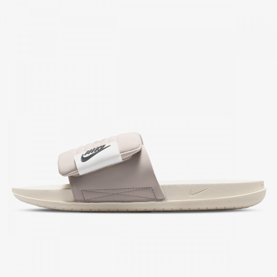 Nike Shapka NIKE OFFCOURT ADJUST SLIDE 