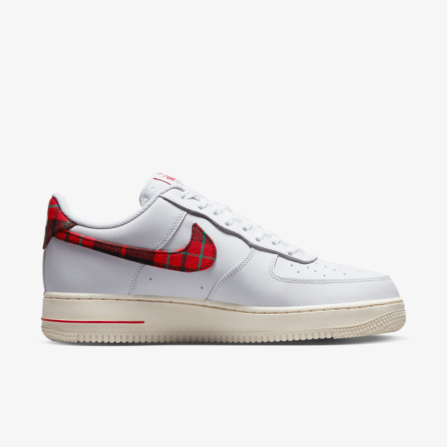 Nike Atlete Air Force 1 '07 LV8 