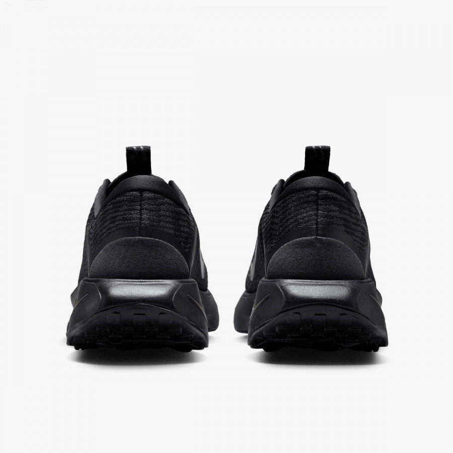 Nike Atlete Escape Momentum 