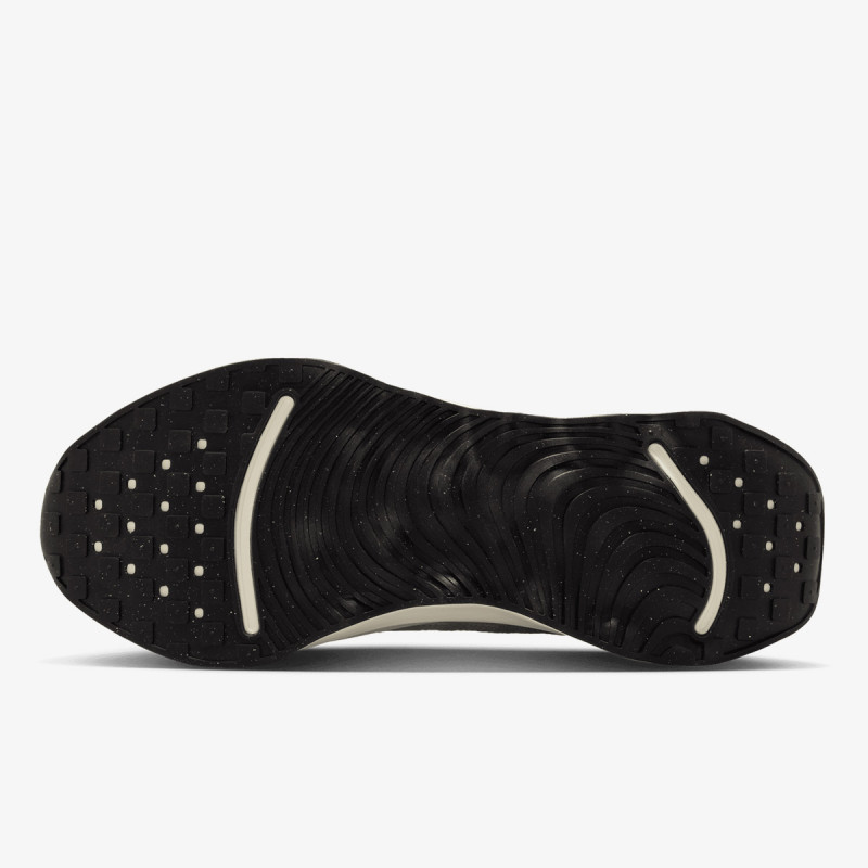 Nike Atlete Escape Momentum 