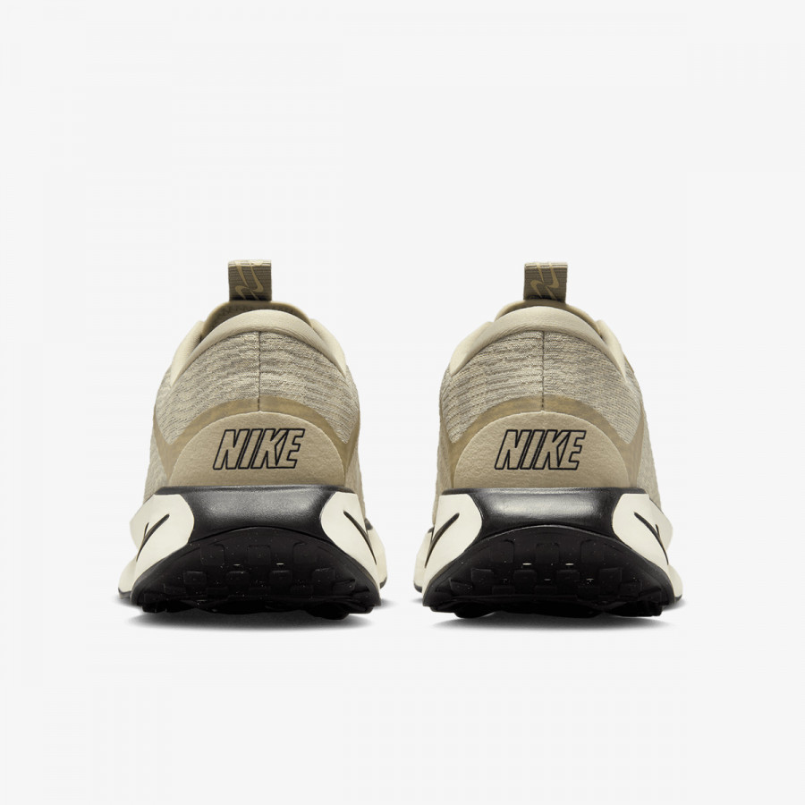 Nike Atlete Escape Momentum 