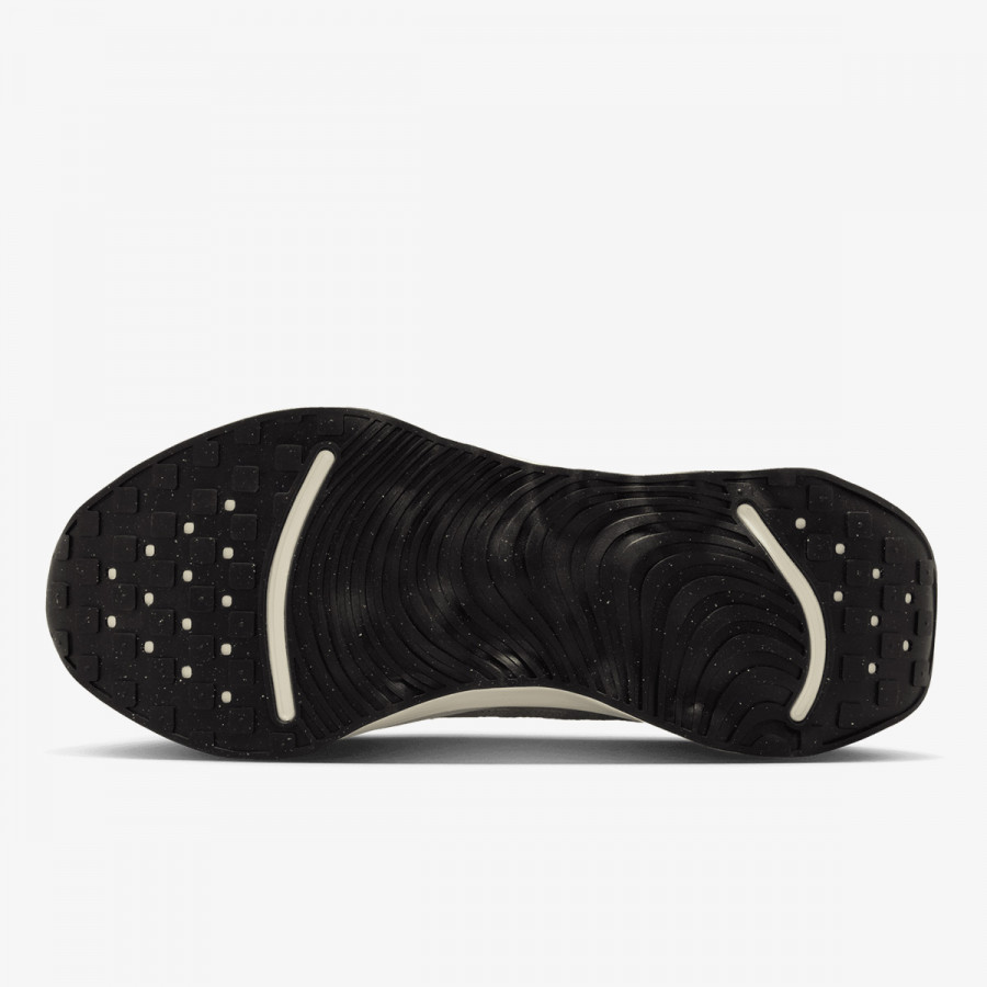 Nike Atlete Escape Momentum 