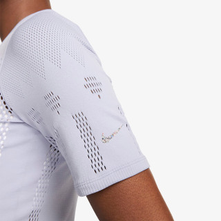 Nike Bluzë W NY DF ADV LUXE S/S CROP TOP 