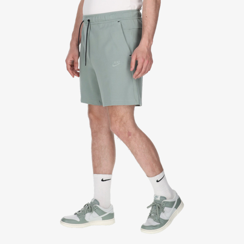 Nike Produkte Tech Essentials 