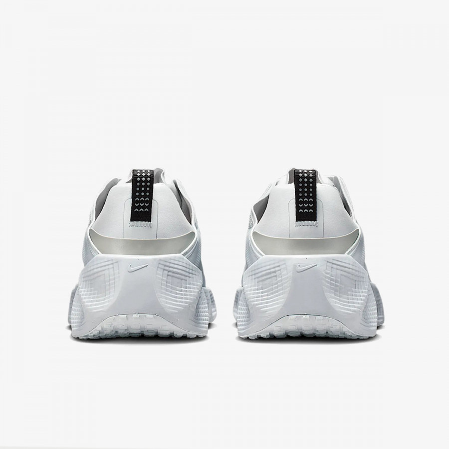 Nike Atlete NIKE AVA ROVER 