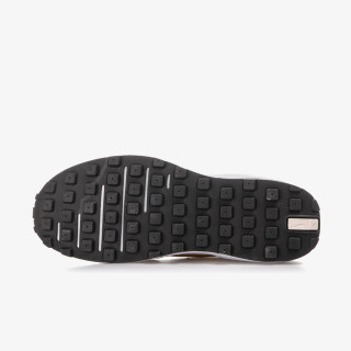 Nike Atlete W NIKE WAFFLE ONE ESS 
