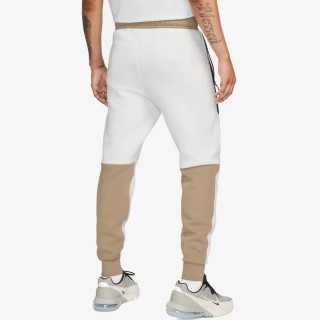 Nike Produkte Tech Fleece 