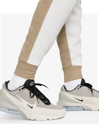 Nike Produkte Tech Fleece 