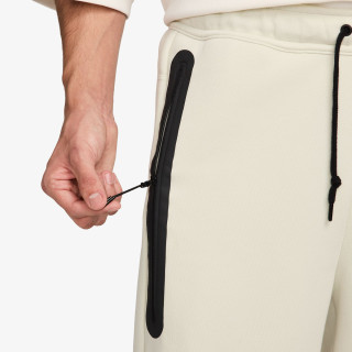 Nike Pantallona të shkurtra Sportswear Tech Fleece 