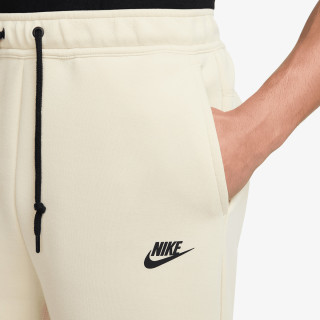 Nike Pantallona të shkurtra Tech Fleece 