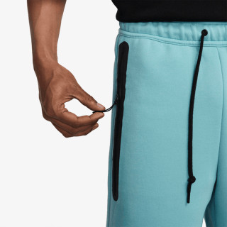 Nike Pantallona të shkurtra Sportswear Tech Fleece 