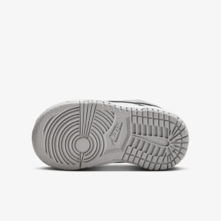 Nike Atlete NIKE DUNK LOW BTE