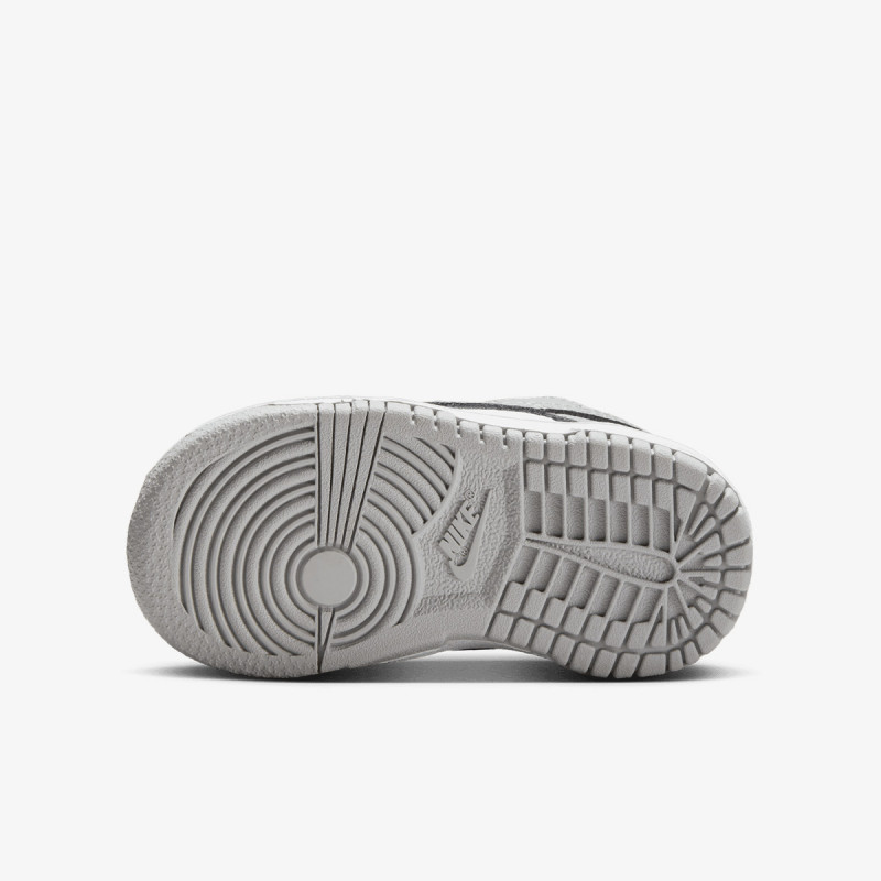 Nike Atlete NIKE DUNK LOW BTE