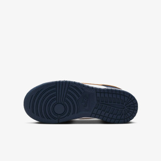 Nike Atlete Dunk Low 